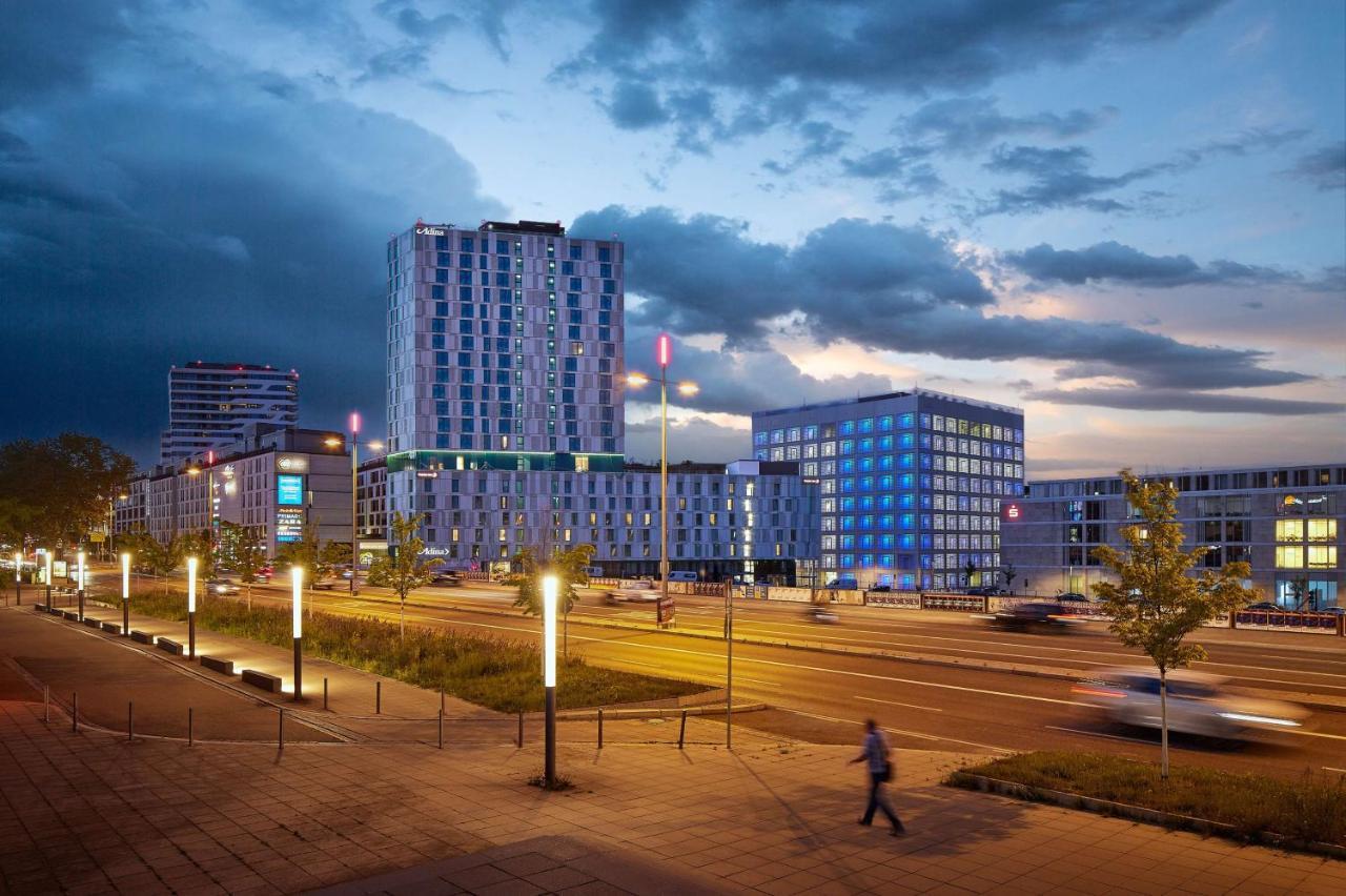 Adina Apartment Hotel Stuttgart Exterior photo